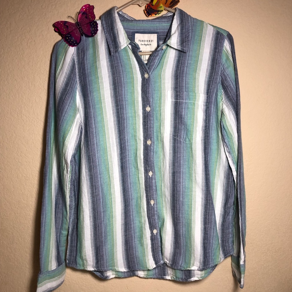 Forever 21 Button Up , Medium, NWOT, pet/smoke free home